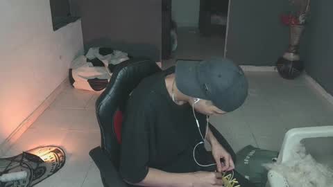 mattias     online show from February 2025 11:49:01 AM