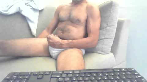 Snapshot of mattrudi chatting on May 2026 04:18:02 AM Matt R. online show from May 2026 04:18:02 AM