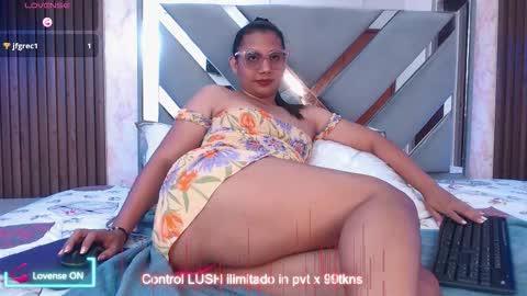 Snapshot of mature_london chatting on October 2025 07:25:02 PM MATURE LONDON online show from October 2025 07:25:02 PM