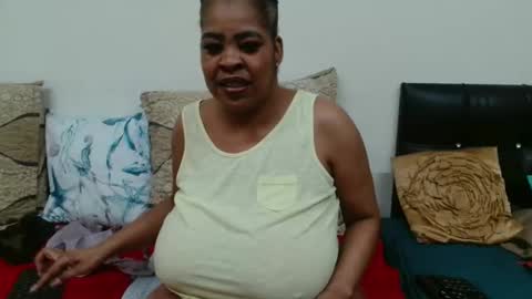 QUEEN online show from April 2026 07:37:01 PM