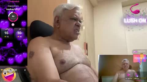 Snapshot of maturedman_44 chatting on June 2026 11:04:02 AM DEV online show from June 2026 11:04:02 AM
