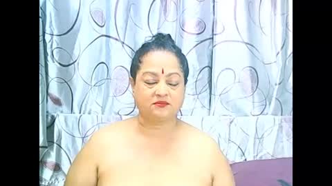 Snapshot of matureindian654u chatting on April 2026 10:47:02 AM matureindian654u online show from April 2026 10:47:02 AM