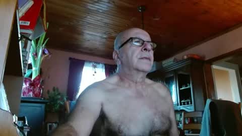 Snapshot of mauriceandre chatting on January 2025 01:38:02 PM Maurice online show from January 2025 01:38:02 PM