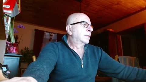 Snapshot of mauriceandre chatting on January 2025 10:43:02 AM Maurice online show from January 2025 10:43:02 AM