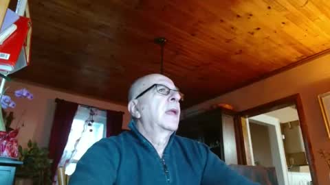 Snapshot of mauriceandre chatting on January 2025 12:29:02 PM Maurice online show from January 2025 12:29:02 PM