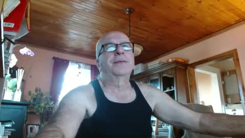 Snapshot of mauriceandre chatting on March 2025 01:21:01 PM Maurice online show from March 2025 01:21:01 PM