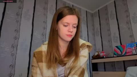 Snapshot of maurineneverman chatting on April 2026 08:07:01 AM Lucy online show from April 2026 08:07:01 AM