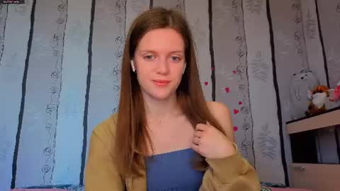 Snapshot of maurineneverman chatting on June 2026 08:09:02 AM Lucy online show from June 2026 08:09:02 AM
