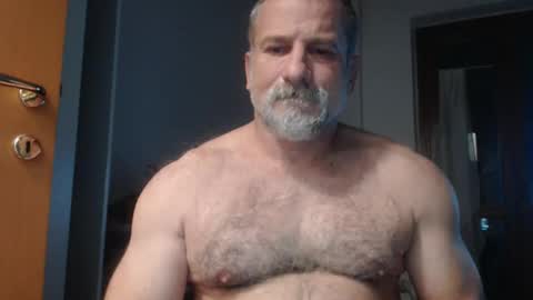 mauro1971 online show from October 2025 06:17:01 PM