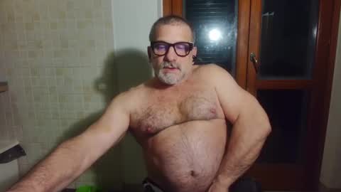 Snapshot of mauro1971 chatting on February 2026 04:02:01 AM mauro1971 online show from February 2026 04:02:01 AM