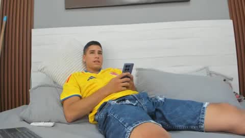 mauro_boy online show from June 2026 08:43:02 PM