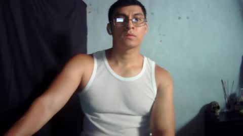 Snapshot of maurodirty chatting on June 2026 07:17:02 PM Mauro online show from June 2026 07:17:02 PM