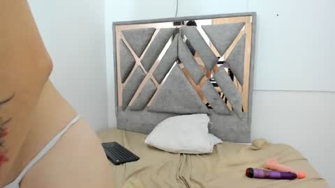 mavie_ivanova online show from February 2025 10:55:02 PM