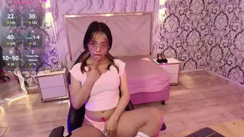 Snapshot of mavis_tay chatting on November 2025 11:43:02 AM Mavis online show from November 2025 11:43:02 AM