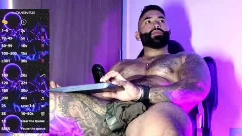 max__prada online show from October 2025 02:20:01 AM