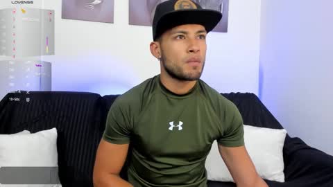 Max Conor online show from November 2025 12:05:02 PM