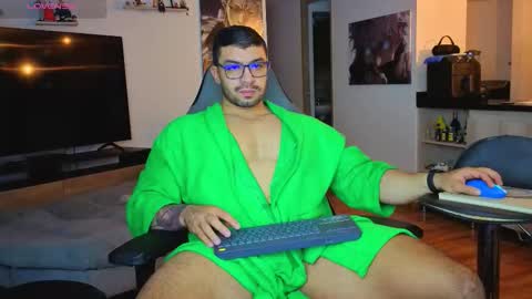 Max online show from November 2025 02:34:01 AM