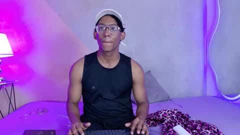 Snapshot of max_cumpower72 chatting on September 2025 09:36:01 PM max_cumpower72 online show from September 2025 09:36:01 PM