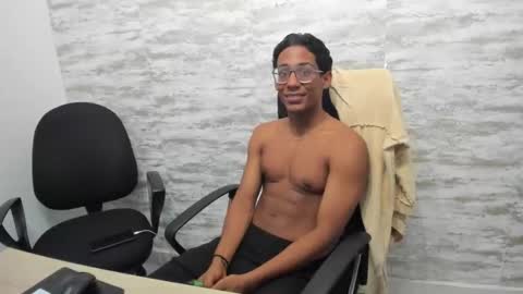 Snapshot of max_cumpower72 chatting on September 2025 01:00:01 AM max_cumpower72 online show from September 2025 01:00:01 AM