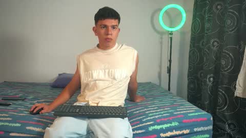 Max online show from November 2025 10:42:01 PM