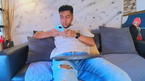 Max Hornye online show from March 2026 06:53:01 PM