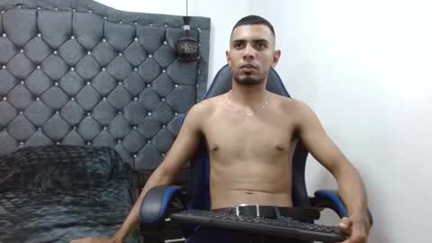 max milk2 online show from March 2026 06:59:02 PM