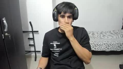 Max online show from September 2025 02:13:02 AM