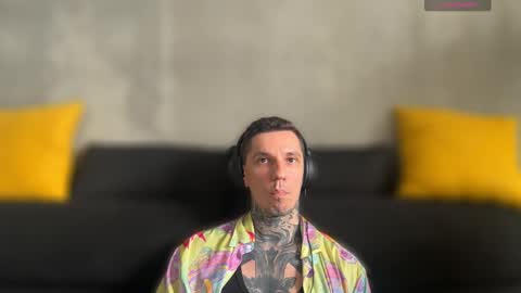    online show from September 2025 07:08:01 AM