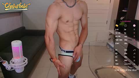 Snapshot of max_russell chatting on December 2024 12:37:01 AM Former Porn Star online show from December 2024 12:37:01 AM