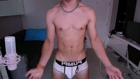 Snapshot of max_russell chatting on March 2025 02:29:01 AM Former Porn Star online show from March 2025 02:29:01 AM