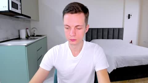 Max  online show from January 2025 12:27:02 PM