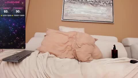 max_steelc online show from March 2025 01:07:01 PM