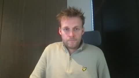 Max take off clothes online show from February 2026 09:14:01 AM