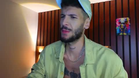 Snapshot of max_tayloor chatting on February 2026 04:51:02 AM Max Taylor online show from February 2026 04:51:02 AM