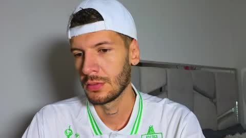 Snapshot of max_tayloor chatting on April 2026 02:18:01 AM Max Taylor online show from April 2026 02:18:01 AM