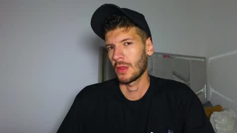 Snapshot of max_tayloor chatting on April 2026 07:09:02 AM Max Taylor online show from April 2026 07:09:02 AM