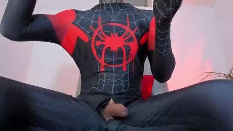 Max online show from November 2025 02:38:02 PM