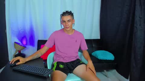 MAX     online show from March 2025 09:51:01 AM