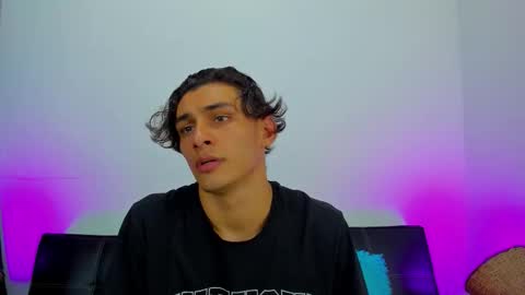 MAX     online show from September 2025 06:19:02 AM