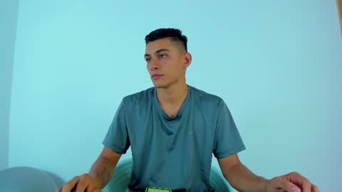 Snapshot of max_wild01 chatting on July 2026 12:57:02 AM MAX online show from July 2026 12:57:02 AM