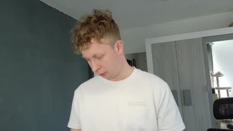 Snapshot of maxboner94 chatting on April 2026 11:05:01 AM maxboner94 online show from April 2026 11:05:01 AM
