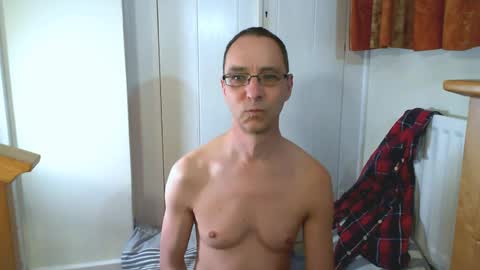 Max Davies online show from April 2026 04:59:01 PM