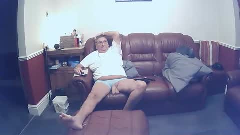 MAX online show from October 2025 10:19:01 PM