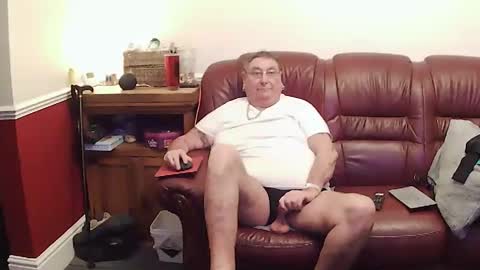 MAX online show from April 2026 10:10:01 PM