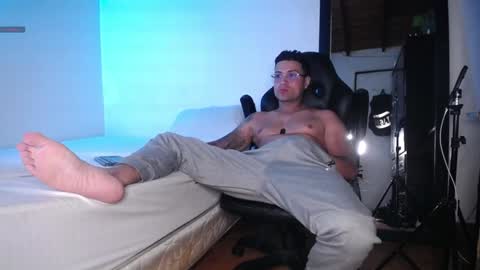 MAXI      online show from February 2025 03:55:02 AM