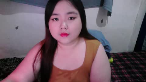 Snapshot of maxie_cat chatting on December 2024 11:34:02 AM Maxie online show from December 2024 11:34:02 AM