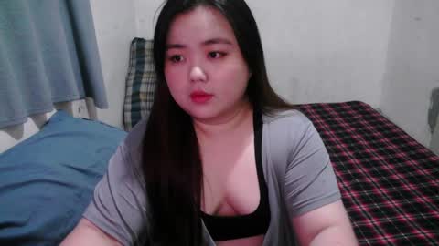 Snapshot of maxie_cat chatting on January 2025 11:46:01 AM Maxie online show from January 2025 11:46:01 AM