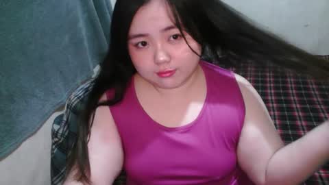 Snapshot of maxie_cat chatting on October 2025 01:00:02 PM Maxie online show from October 2025 01:00:02 PM