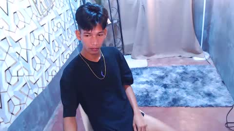 Reyn online show from February 2025 11:59:02 PM