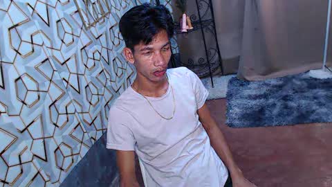 Reyn online show from February 2025 01:49:02 PM